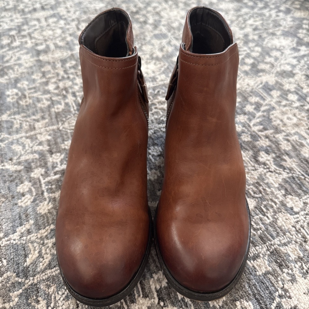 Clarks Artisan MAYPEARL RAMIE Chestnut Leather Ankle Boots Women's Size 6 M
